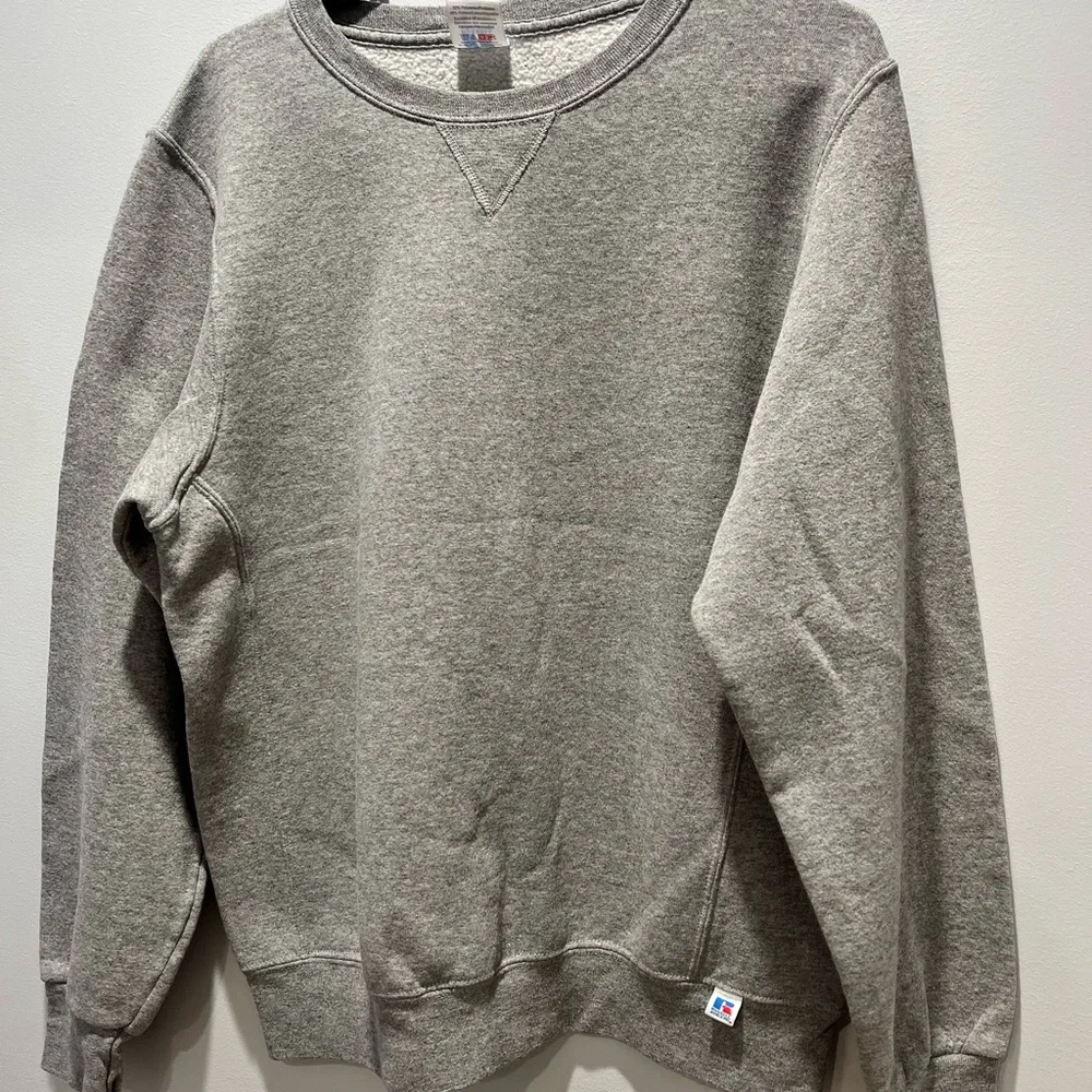 Vintage Russell Athletic Sweatshirt Gray Pullover Crewneck Medium‎